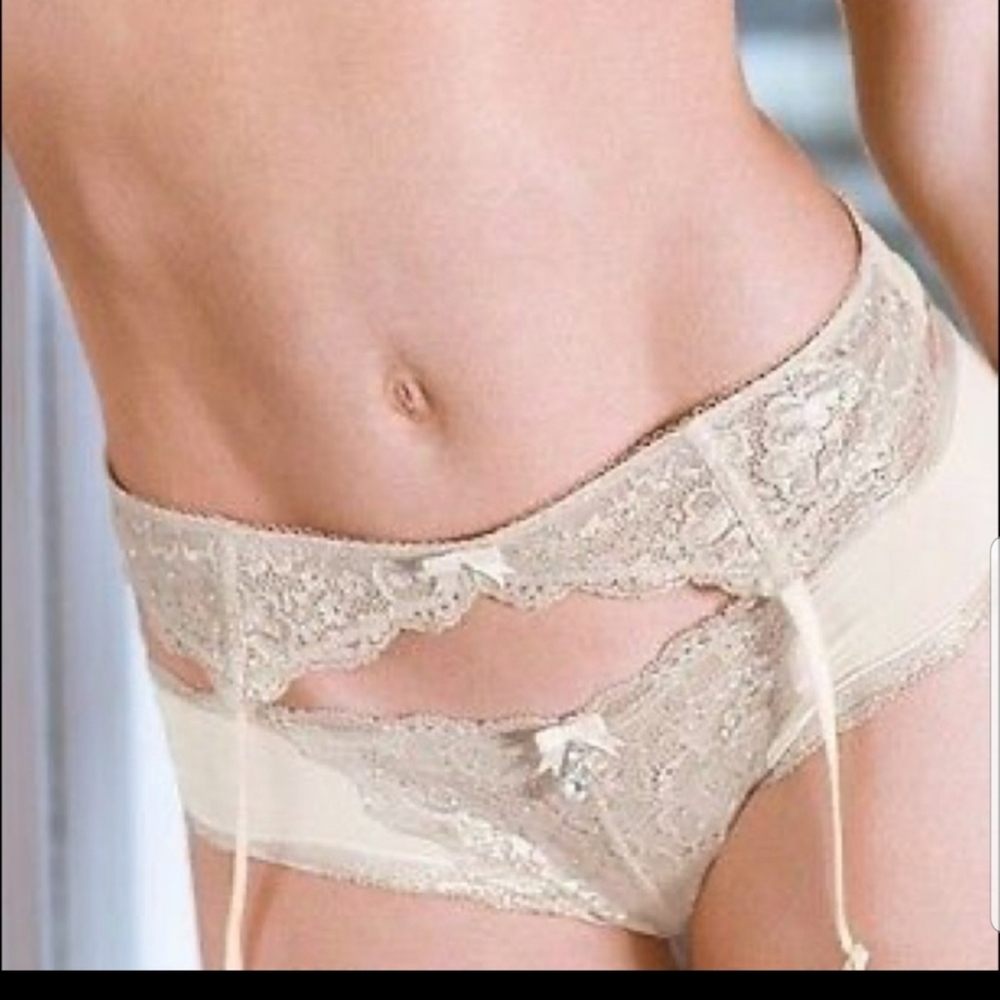 Victoria secret Garter new never use